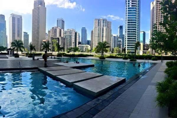 Netflix- Destina Stays At Jazz Residences Makati, Metromanila Makati City Zewnętrze zdjęcie